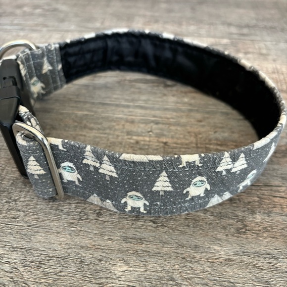• 1.5” Thick Yeti Dog Collar • - Picture 3 of 9